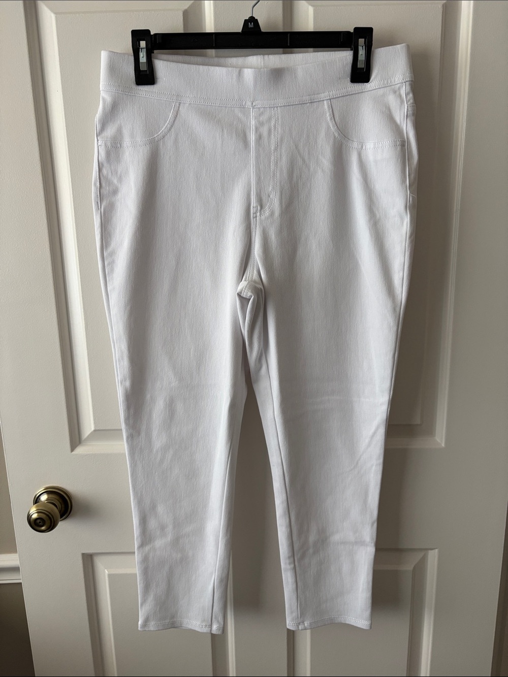 Time and Tru White Stretch Pull-On Skinny Pants